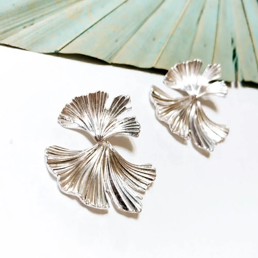 Ginkgo leaf earrings in silver #775